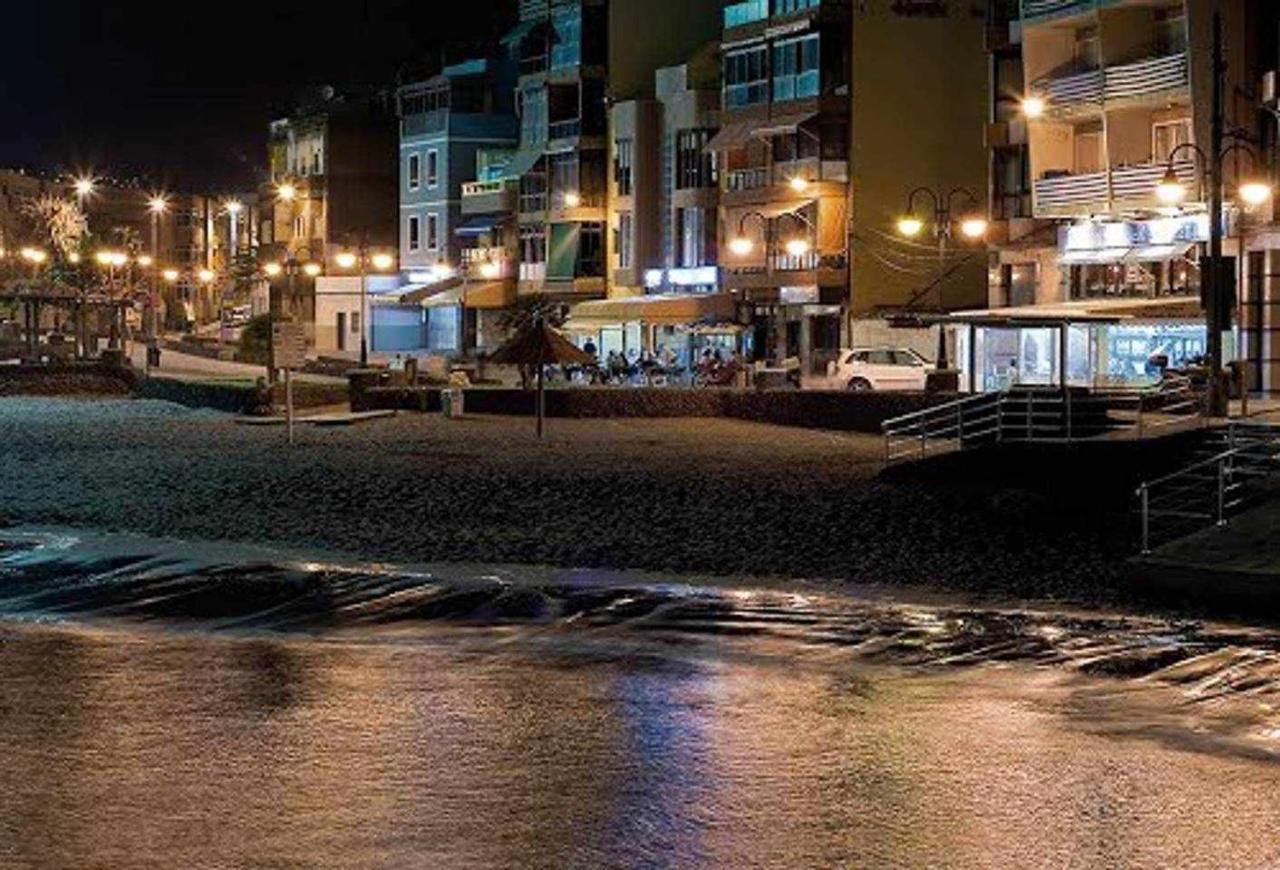Piso En Primera Linea Con Vistas Directas Al Mar Меленара Екстериор снимка